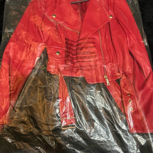 Guess red leather jacket - Picture 5 of 5